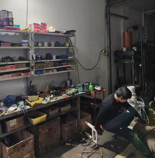 傳統五金店的老板,你是否為生意不好而困惑